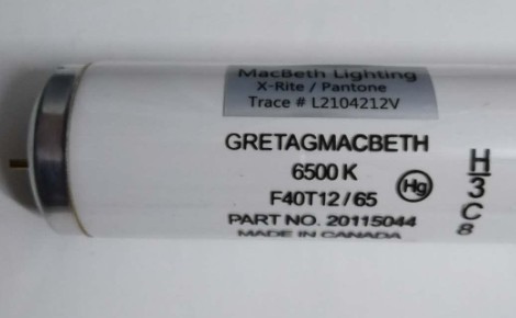GRETAGMACBETH D65 F40T12